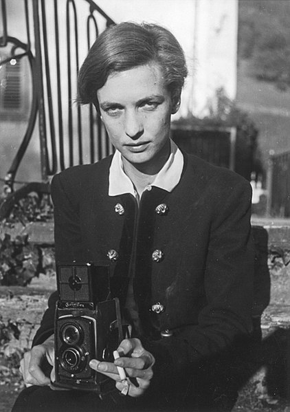 Halbporträt der Autorin Annemarie Schwarzenbach.